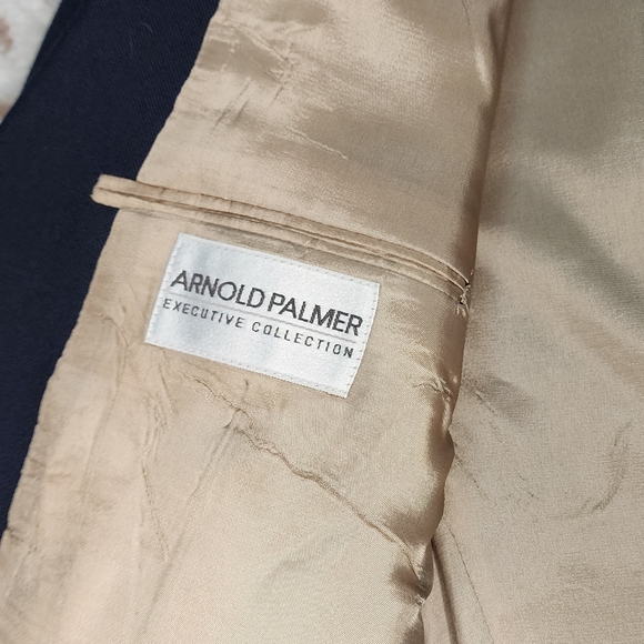 Men's Blazer - Picture 2 of 2